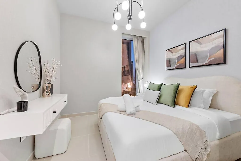 Apartment First Class 2Br Stylish Bliss Dubai