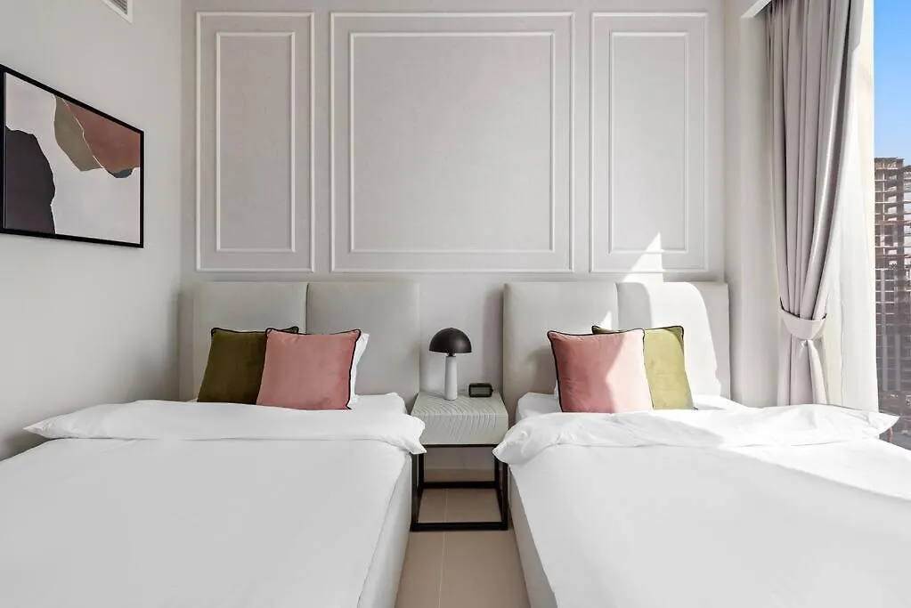First Class 2Br Stylish Bliss Dubai