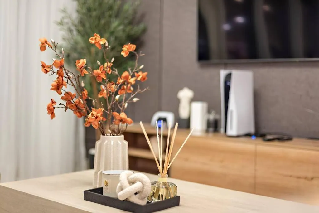 Apartment First Class 2Br Stylish Bliss Dubai