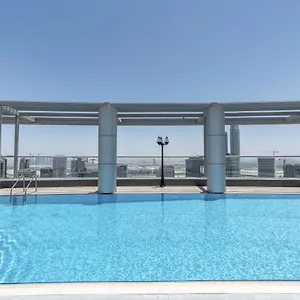 Apartment Spacious 2 Beds 5 Min Walk From Mall With Brand New Gym And Rooftop Swimming Pool, Dubai